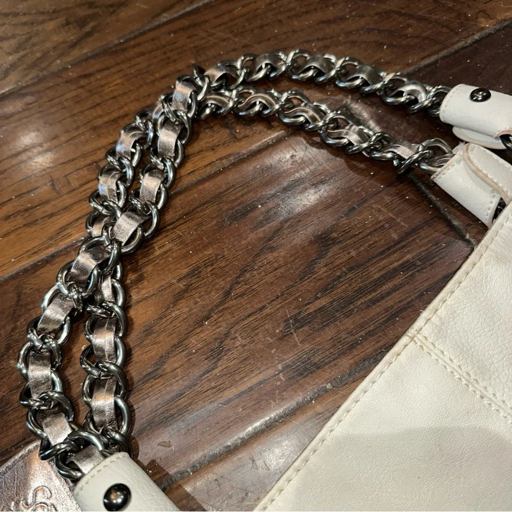 Carlos by Carlos Santana Cream Studded Tote | Metallic Chain Strap‎ Shoulder Bag